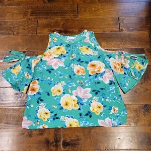 NWOT Ces Femme Top Size M